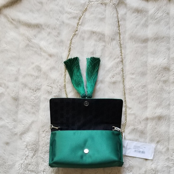 Ted Baker Handbags - 🍒NWT🍒 TED BAKER SATIN TASSEL CLUTCH